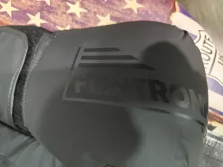 Guantes Boxeo Filtronic 12 OZ Negros