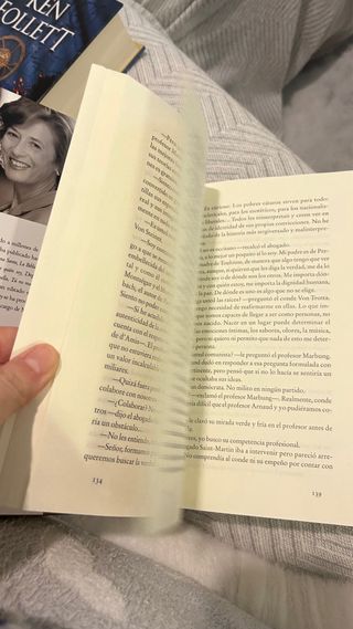 libro de Julia Navarro. La sangre de los inocentes