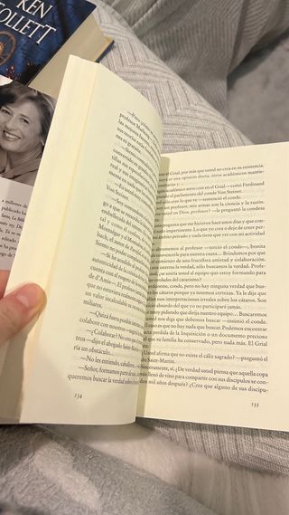 libro de Julia Navarro. La sangre de los inocentes