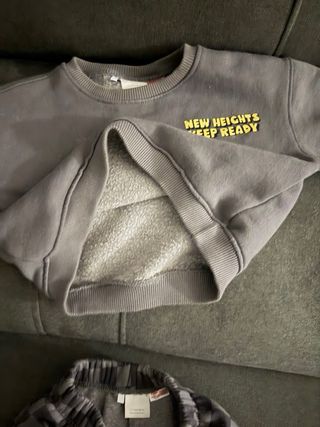 Chándal niño gris y multicolor