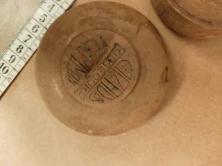 caja redonda de madera