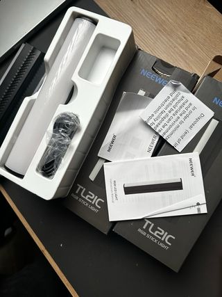 Neewer TL21C RGB Tubos Luz LED Unidad OJO : 50€