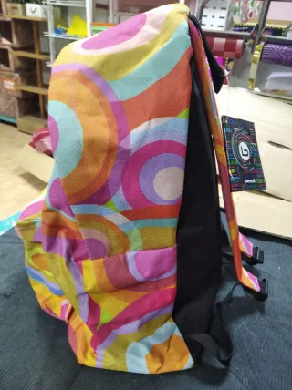 Mochila con estampado de círculos