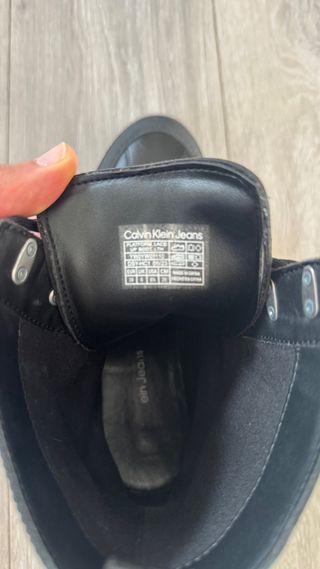 Botas de Piel Calvin Klein Negras.