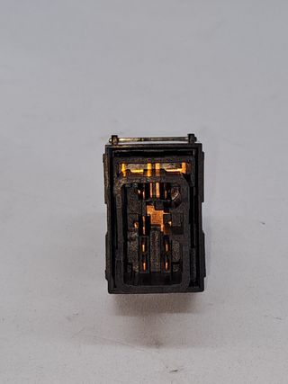 MANDO ELEVALUNAS TRASERO DERECHO HYUNDAI IX20