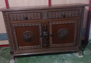 Mueble de entrada de madera antiguo