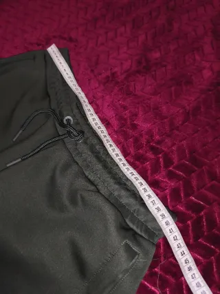 McKenzie Pantalones Verdes Oliva