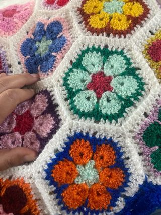 Colcha flores vintage XXL artesanal NUEVA Rebajada