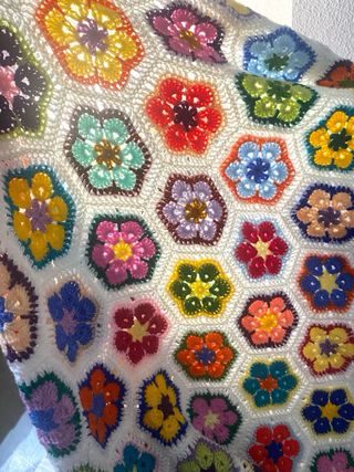 Colcha flores vintage XXL artesanal NUEVA Rebajada