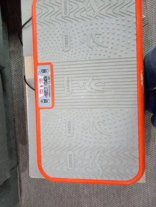 Plataforma Vibratoria Fitness Vibroshape