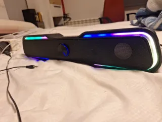 Barra de sonido Bluetooth y Aux con LED