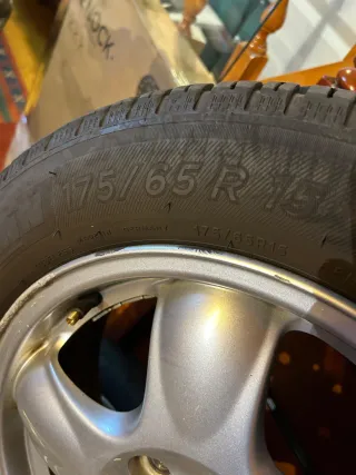 Llantas Mini 15" con Neumáticos Michelin