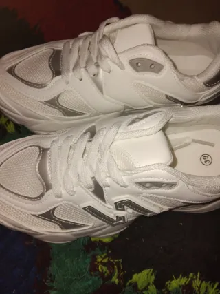 New Balance Blancas Talla 39