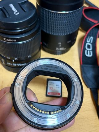 Canon EOS RP + Lentes 18-55mm y 75-300mm