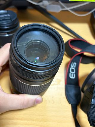Canon EOS RP + Lentes 18-55mm y 75-300mm