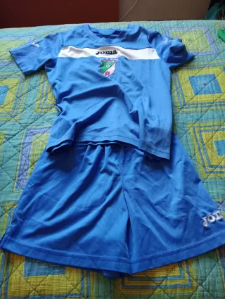 Conjunto infantil FC Barcelona + regalo otro Joma