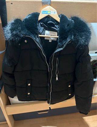 Chaqueta Steve Madden Negra con Capucha