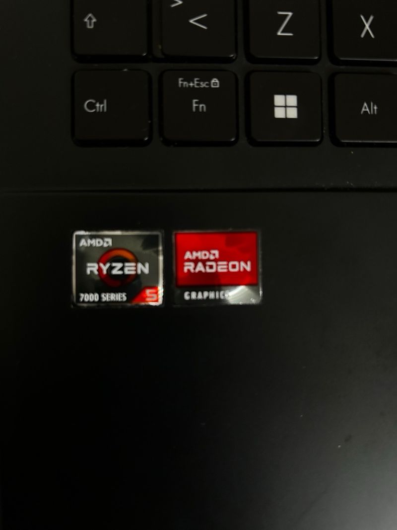 Asus Vivobook 15 (16GB RAM/512GB SSD) Ryzen 5 7520 afbeelding 4