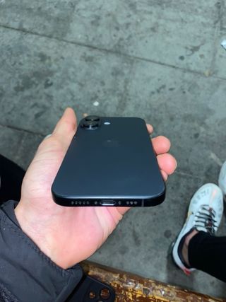 iPhone 16 Negro Nuevo