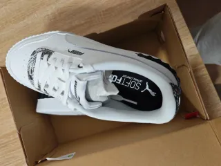 Sneakers Puma Donna Taglia 40.5 Nuove