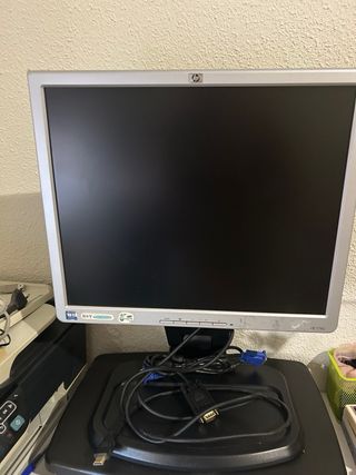 Monitor HP 1740 Plata/Negro