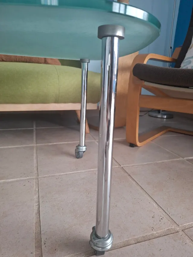 Mesa centro cristal italiana triangular