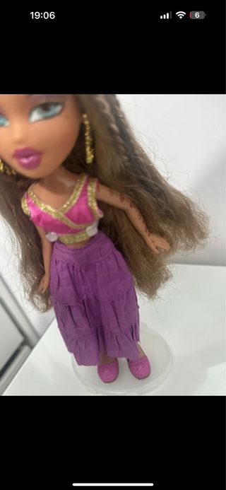 Bratz Yasmin Genie Magic Muñeca