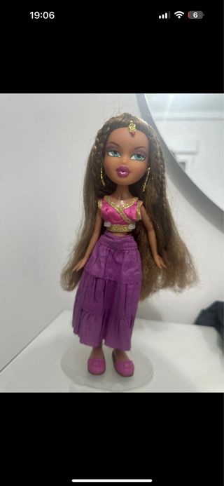 Bratz Yasmin Genie Magic Muñeca