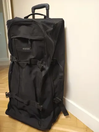 Maleta de viaje Samsonite negra