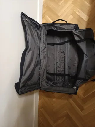 Maleta de viaje Samsonite negra