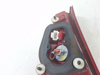 PILOTO TRASERO DERECHO INTERIOR HYUNDAI I20 ACTIVE (2)