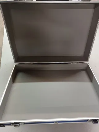 Maletín rígido aluminio azul
