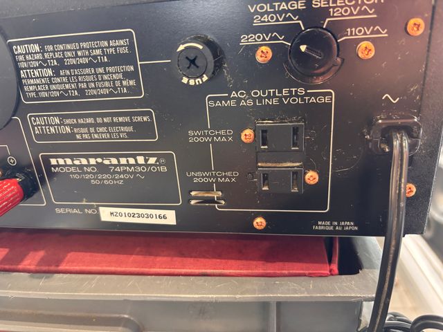 Amplificador Marantz PM 30 Negro