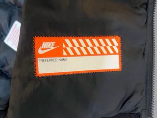 Chaqueta anorak Nike negra junior talla S, nueva