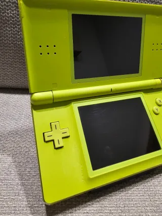 Nintendo DS Lite con Caricatore