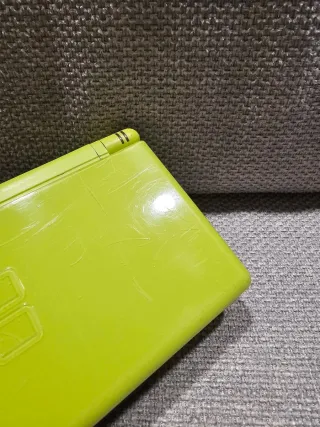 Nintendo DS Lite con Caricatore