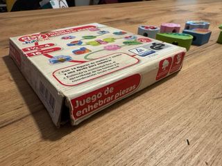 Juego de enhebrar piezas Playtive Junior