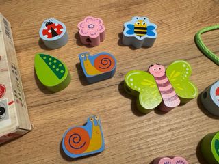 Juego de enhebrar piezas Playtive Junior