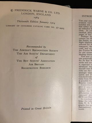 Libro vintage The Observer's Book of Aircraft 1964