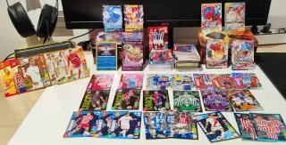 Oferta todos mis cromos y monedas.