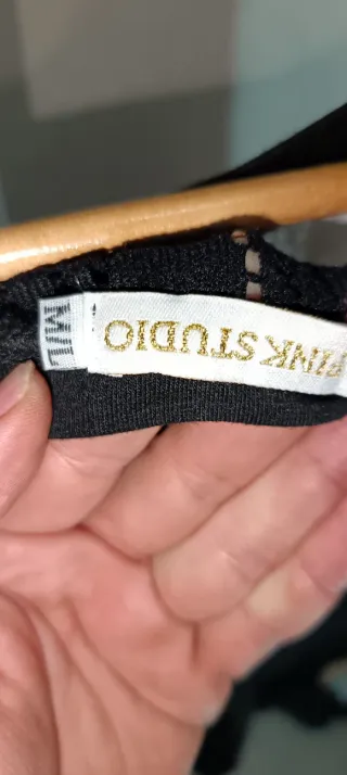 Camiseta Estampada con Encaje