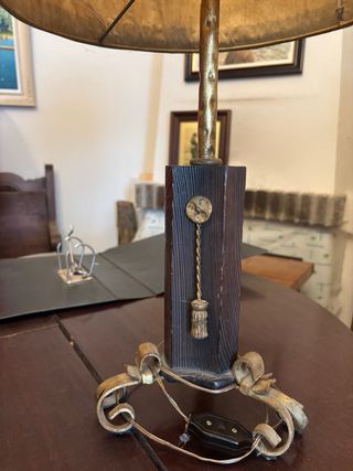 Lámpara antigua madera y metal