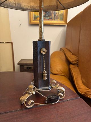 Lámpara antigua madera y metal