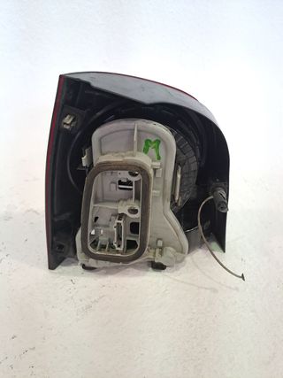 PILOTO TRASERO DERECHO VOLKSWAGEN POLO IV (9N_, 9A_)