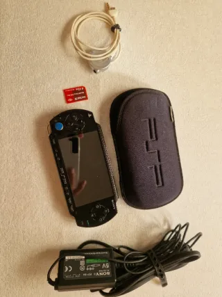 Sony PSP 1004 Negra + Accesorios