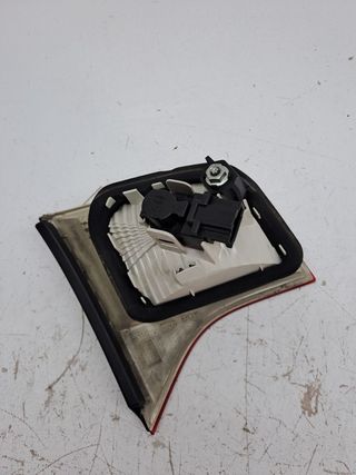 PILOTO TRASERO DERECHO INTERIOR AUDI A4 AVANT (8E)