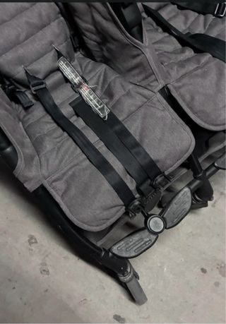 Silla Gemelar Kuki Twin + Capotas Marfil