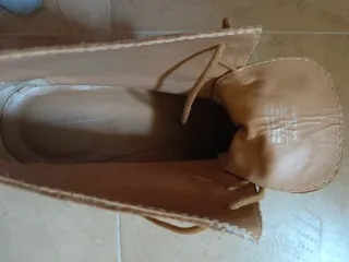 Botines de ante color coñac