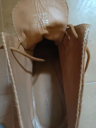 Botines de ante color coñac