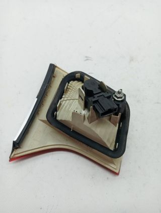 PILOTO TRASERO DERECHO INTERIOR AUDI A4 BERLINA (8E) (2)